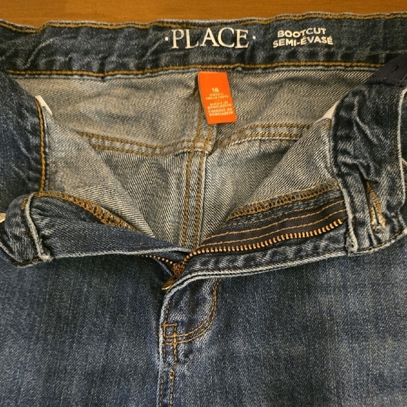 The Children's Place Classic Denim Jeans - Picture 3 of 6